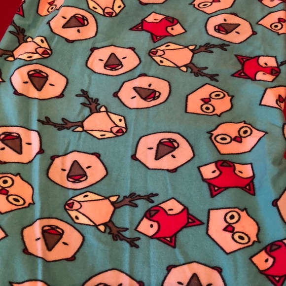 Lularoe OS Legging - Picture 3 of 3